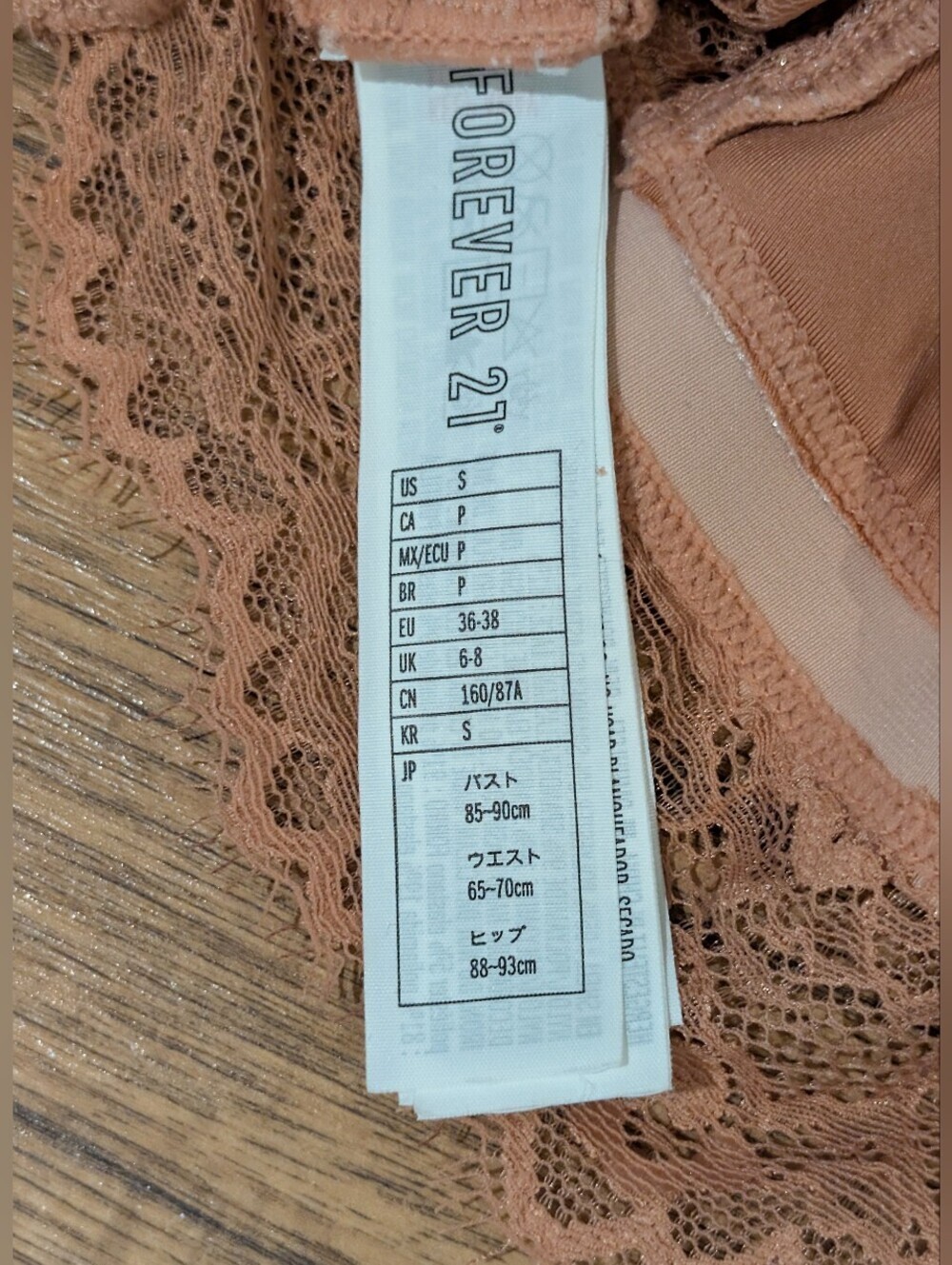 Forever 21 Velvet Bralette Size Small Peachy Coral Colour - Picture 5 of 7